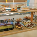 Adria - Colazione Fino Alle 12 3*