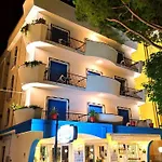 Adria - Colazione Fino Alle 12 Hotel 3*