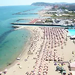 Adria - Colazione Fino Alle 12