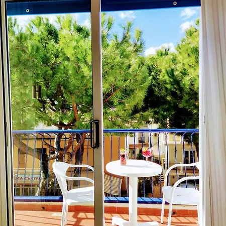 Adria - Colazione Fino Alle 12 מלון 3*