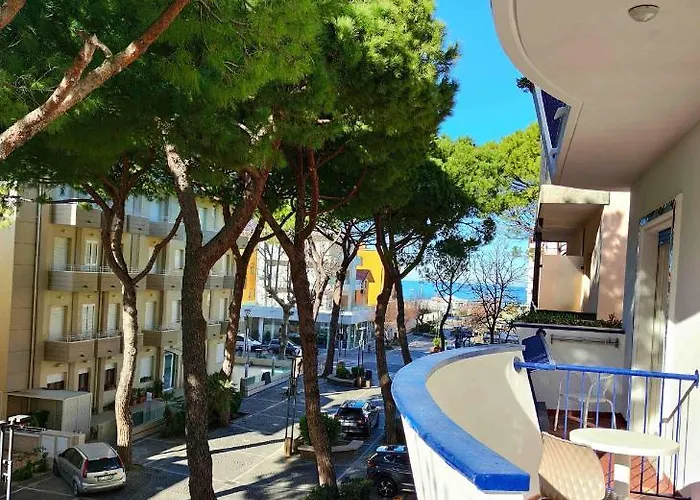 Adria - Colazione Fino Alle 12 酒店 3*