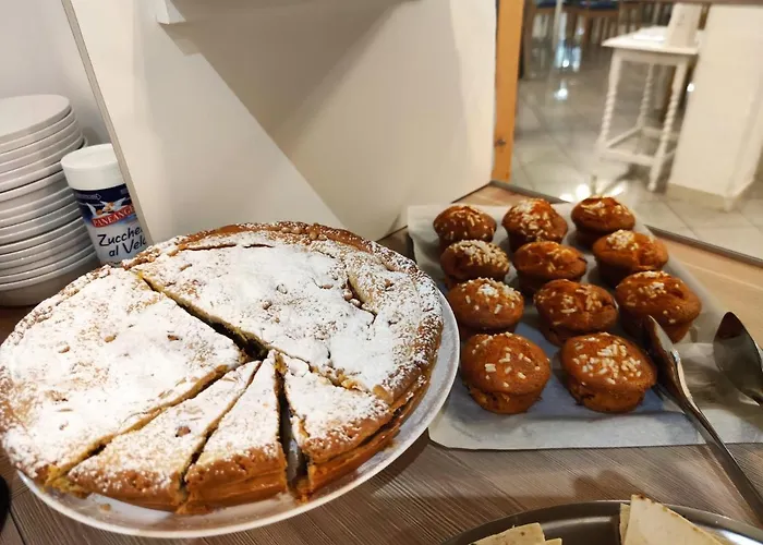 Adria - Colazione Fino Alle 12 米萨诺阿德里亚蒂科