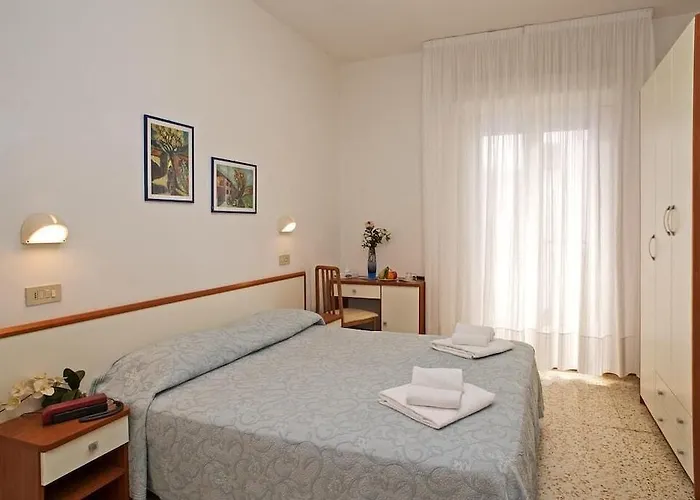 酒店 Adria - Colazione Fino Alle 12 3*