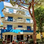 Adria - Colazione Fino Alle 12 Hotel Misano Adriatico