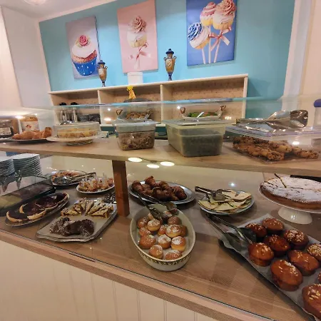 酒店 Adria - Colazione Fino Alle 12 3*