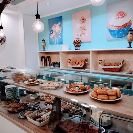 Adria - Colazione Fino Alle 12 Misano Adriatico