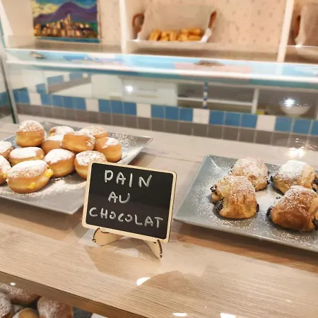 Adria - Colazione Fino Alle 12 Hotell 3*