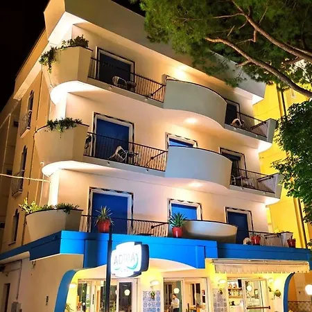 Adria - Colazione Fino Alle 12 Hotell 3*