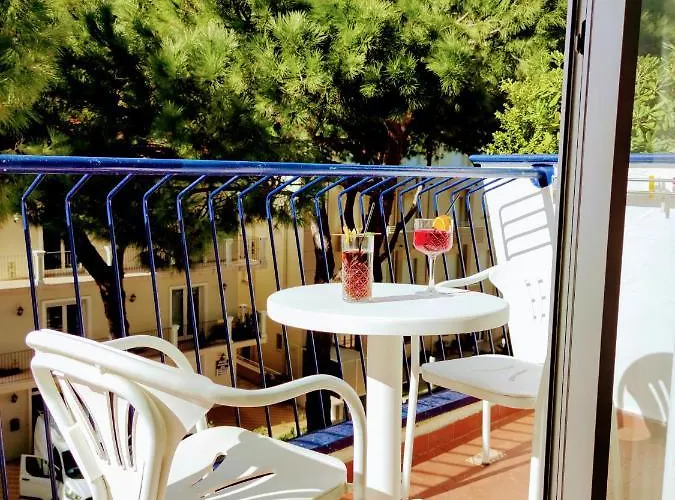 Adria - Colazione Fino Alle 12 Misano Adriatico