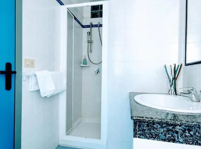 Adria - Colazione Fino Alle 12 Hotell Misano Adriatico