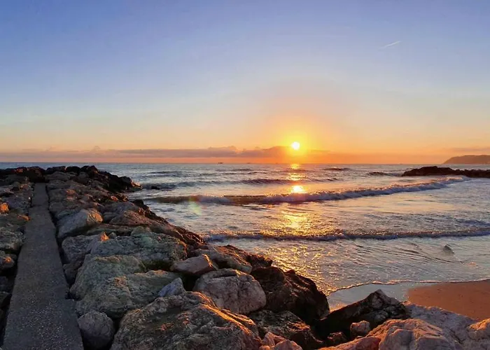 Hotell Adria - Colazione Fino Alle 12 Misano Adriatico