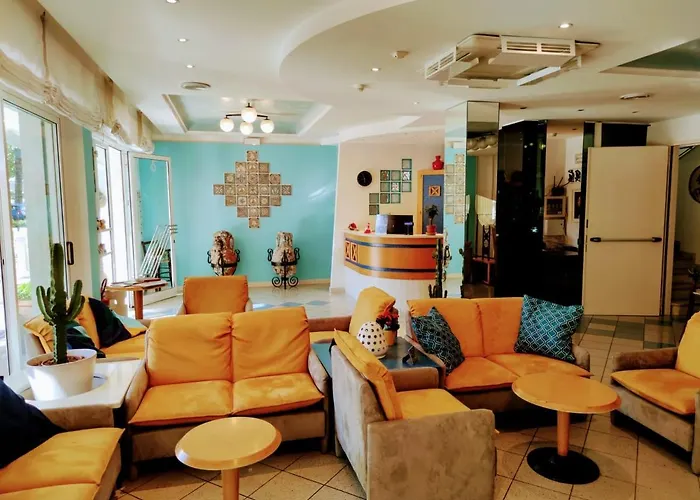 Adria - Colazione Fino Alle 12 Hotel Misano Adriatico