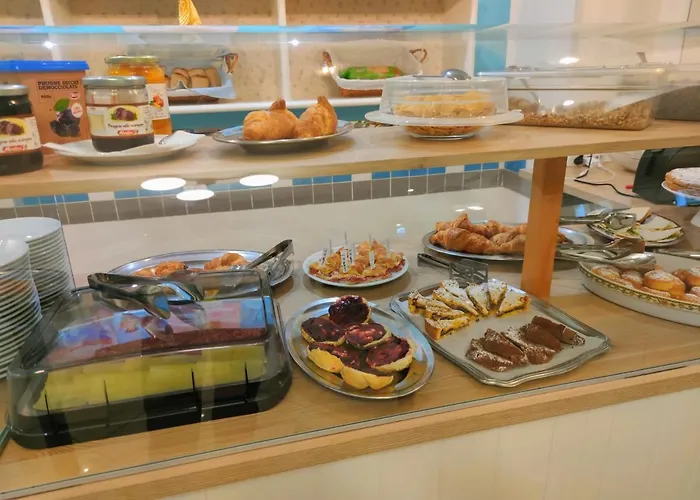 Adria - Colazione Fino Alle 12 3*