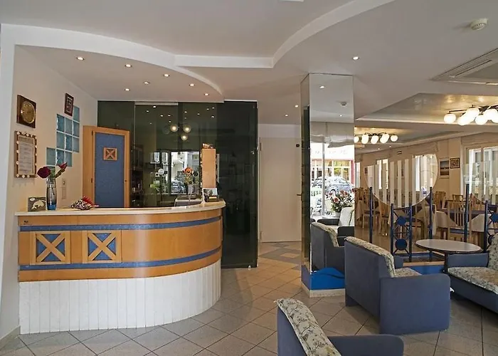 Adria - Colazione Fino Alle 12 3*